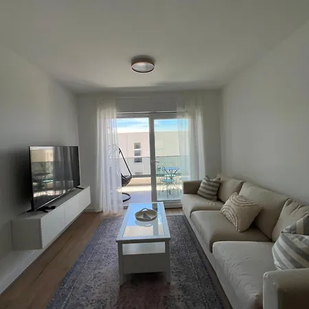 One-bedroom With Private Parking Διαμέρισμα *