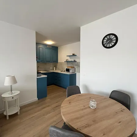 One-bedroom With Private Parking Apartman Makarska