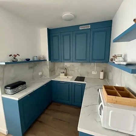 Apartman One-bedroom With Private Parking *