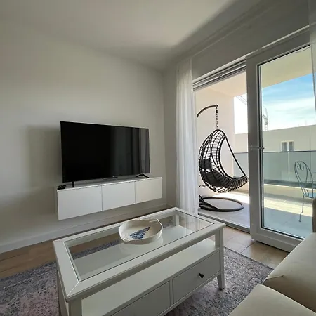 One-bedroom With Private Parking * Μακάρσκα